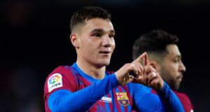 Ferran Jutgl’ın Oyun Tarzı ve Stili: Golcülüğün İncelikleri Ferran Jutgl'ın Oyun Tarzı ve Stili: Golcülüğün İncelikleri